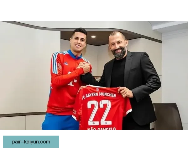 坎塞洛的盘带特点值得关注，灵活技术和速度结合展现出超强竞争力。