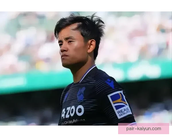 久保建英双脚能力表现稳健，引发媒体广泛关注
